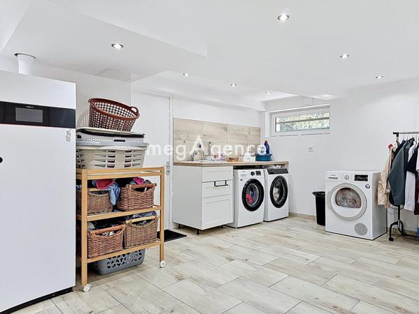 Maison à FLINS-SUR-SEINE, 78410 - 8 pièces 167m²