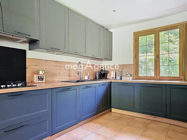 Maison à FLINS-SUR-SEINE, 78410 - 8 pièces 167m²
