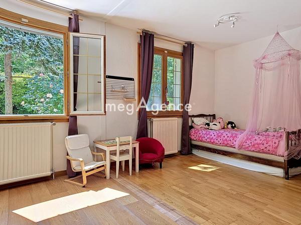 Maison à FLINS-SUR-SEINE, 78410 - 8 pièces 167m²