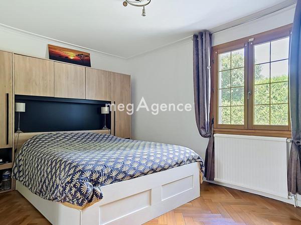 Maison à FLINS-SUR-SEINE, 78410 - 8 pièces 167m²