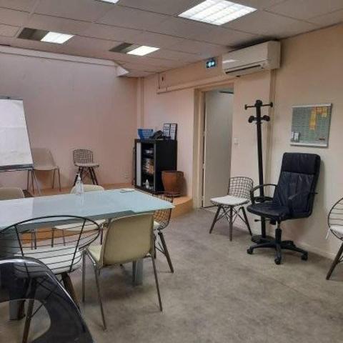 Local professionnel d'exception Avignon IM