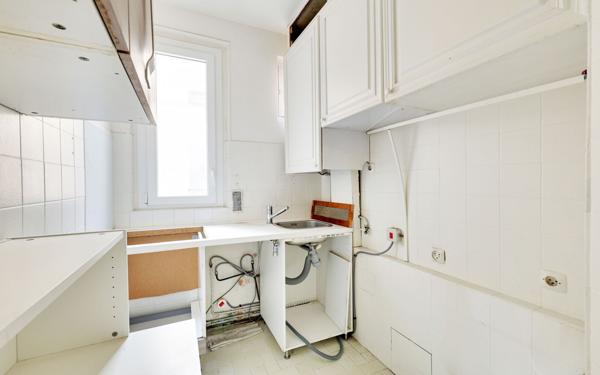 Appartement à vendre    2 pièces • 50 m2 Paris 14