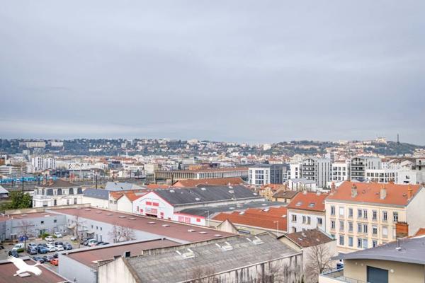Appartement à vendre |                                       Lyon 07 |                                        3 pièces  |  60 m²