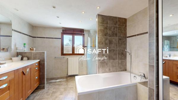 Maison familiale au cœur de Lacaugne