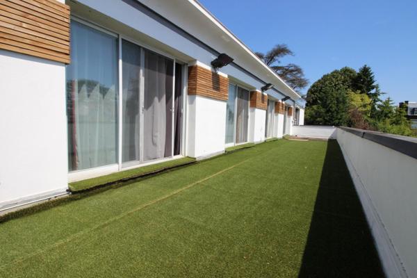 Villa 400m² jardin garage et parkings