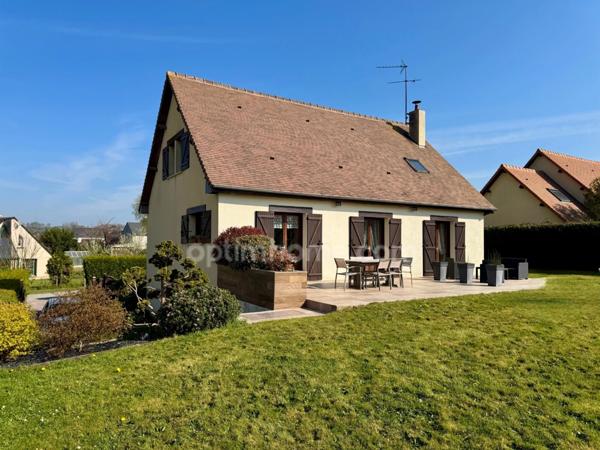 Maison à vendre à Glos (14100), 130 m², 4 chambres, jardin paysager et grand sous-sol, proche Lisieux