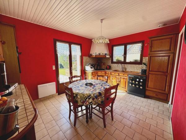 Maison à vendre à Glos (14100), 130 m², 4 chambres, jardin paysager et grand sous-sol, proche Lisieux