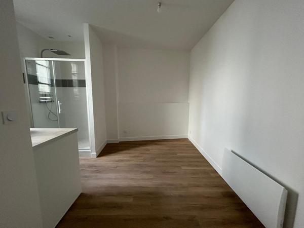 Appartement Rénové * 2 Pièces * 35 M² * 44000 Nantes * 580 * 40 * 620,  
Nantes 44000