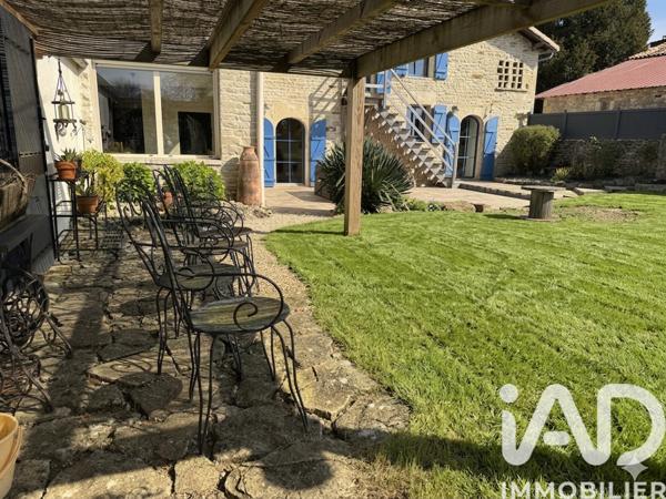 Maison à vendre 5 pièces 211 m² Fressines