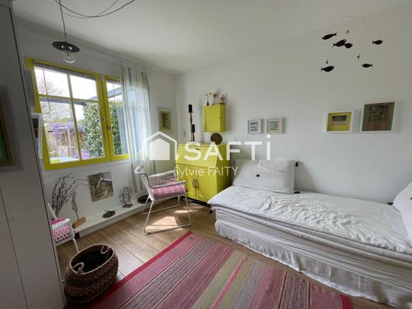 Maison T5 de plain pied - piscine - atelier - dependance