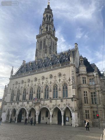 Fonds et/ou murs commerciaux à vendre à Arras dans le Pas-de-Calais (62000), ref : 62135-2250