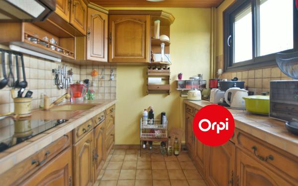 Appartement à vendre    5 pièces • 90,04 m2 Saint-Priest