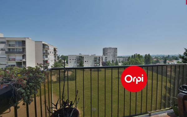 Appartement à vendre    5 pièces • 90,04 m2 Saint-Priest