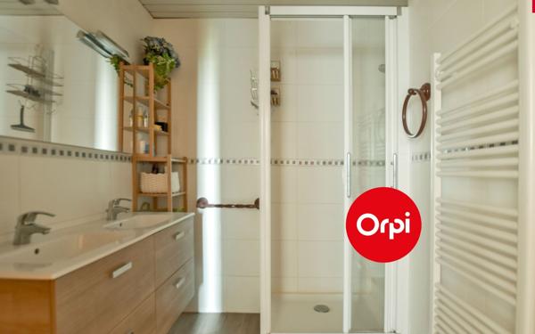 Appartement à vendre    5 pièces • 90,04 m2 Saint-Priest