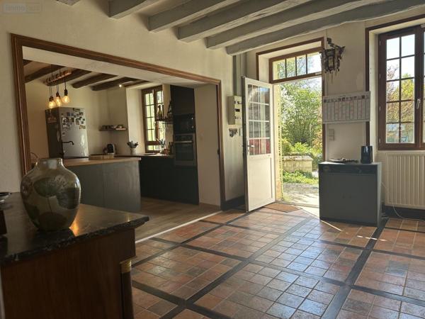 Propriete à vendre à Beaumont-en-Véron dans l'Indre-et-Loire (37420), ref : 37049-48
