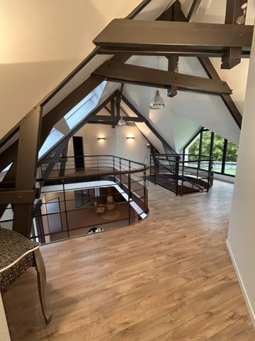 Maison
         9 pièces
        - 433 m² 1 750 000 € *