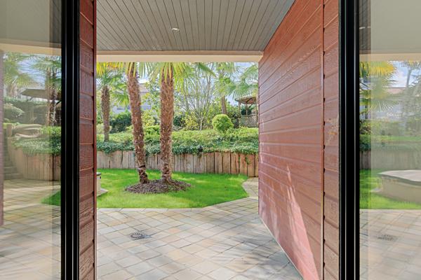 Maison
         9 pièces
        - 433 m² 1 750 000 € *