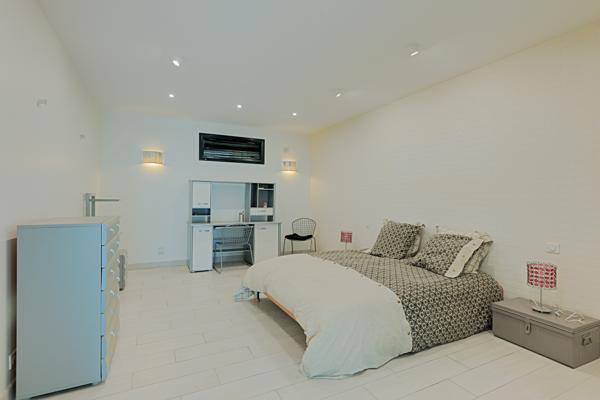 Maison
         9 pièces
        - 433 m² 1 750 000 € *