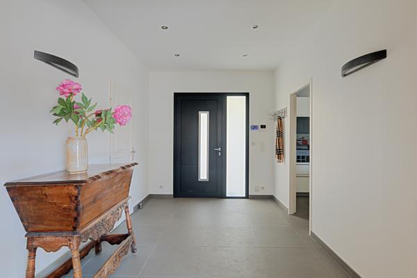 Maison
         9 pièces
        - 433 m² 1 750 000 € *