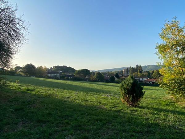 Terrain sur Puy L Eveque