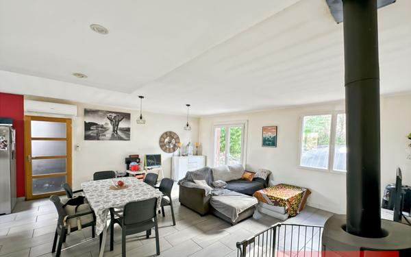 Maison à vendre    5 pièces •  Le Verdier