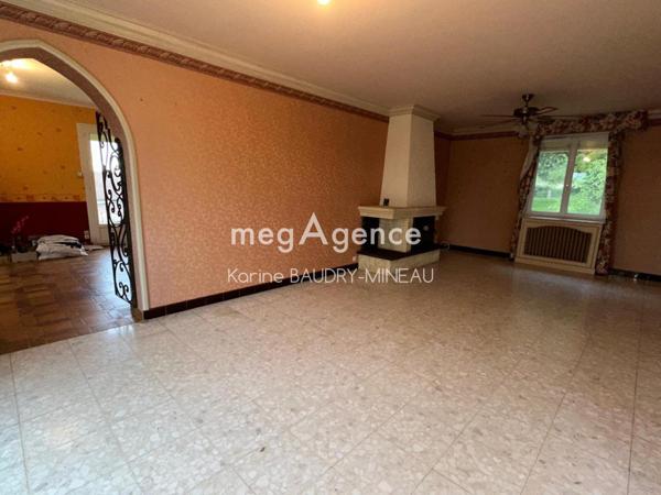 Maison à VOUNEUIL-SUR-VIENNE, 86210 - 5 pièces 135m²