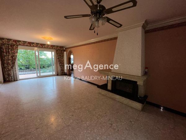 Maison à VOUNEUIL-SUR-VIENNE, 86210 - 5 pièces 135m²