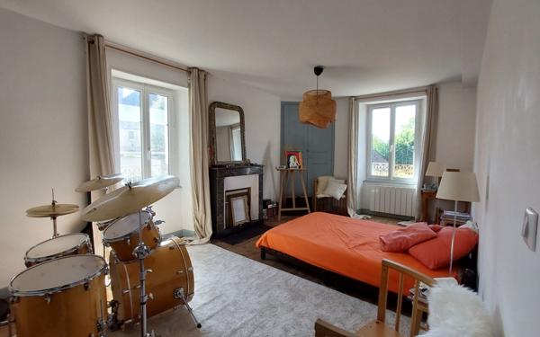 Maison à vendre    5 pièces • 140 m2 Rémalard