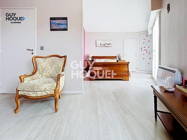 Appartement DERNIER ETAGE 105.5 m² - 3 chambres en parfait état !!