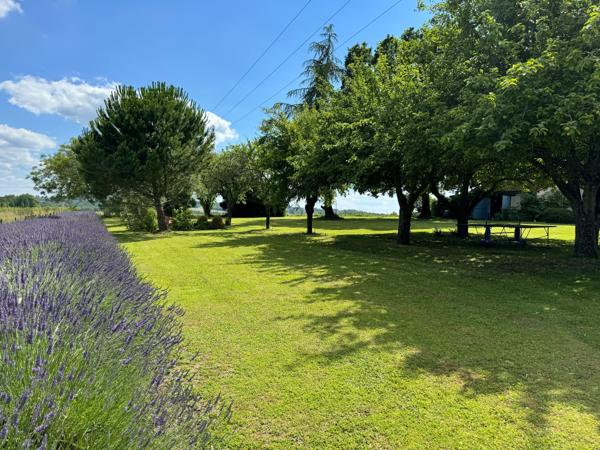Maison en pierre 160 m² – Terrain et piscine – sans voisins