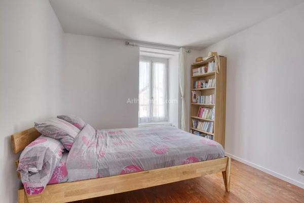 Vente                                                      Appartement
                        
                     4 pièces                      74 m2                     à Dampmart