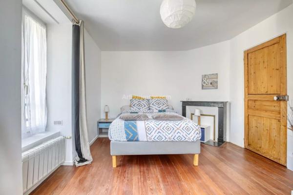 Vente                                                      Appartement
                        
                     4 pièces                      74 m2                     à Dampmart