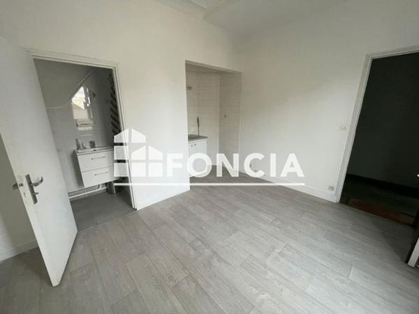 Location Studio 13.78 m² - 8 AVENUE CHARLES DE GAULLE Saint Maur Des Fosses 94100