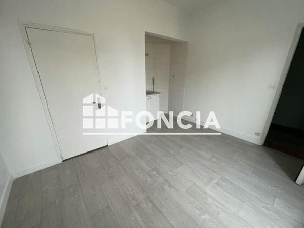 Location Studio 13.78 m² - 8 AVENUE CHARLES DE GAULLE Saint Maur Des Fosses 94100