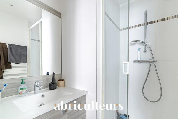 Appartement familial 5 pièces / 4 chambres de 134 m² avec balcon-loggia à Issy-les-Moulineaux