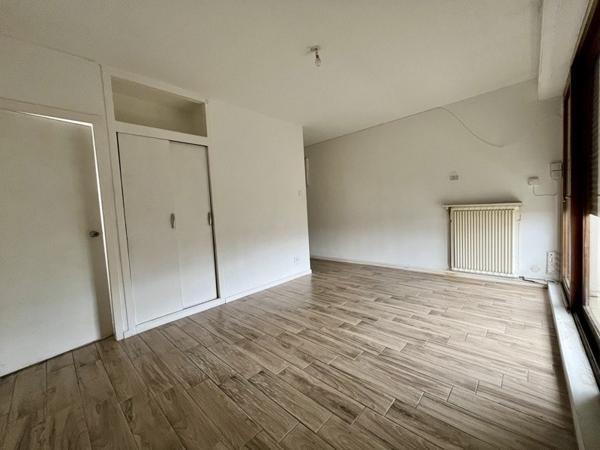 Appartement à vendre |  Saintes |  1 pièce | 22 m²