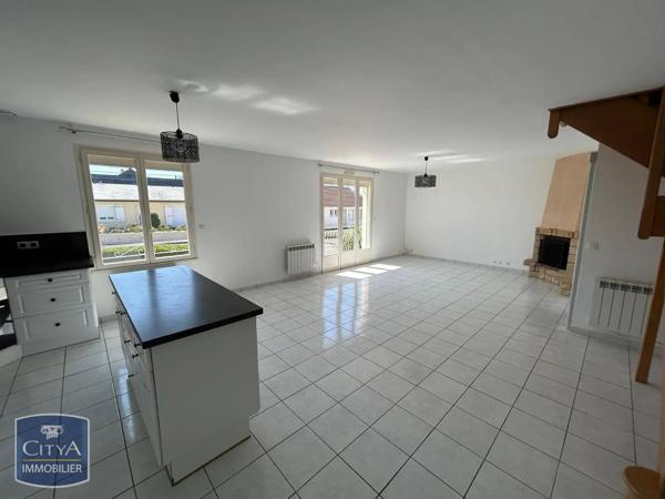 Maison à louer 5 pièces 83.79m² Saint-Berthevin (53940)