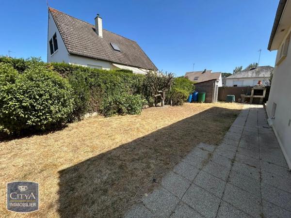 Maison à louer 5 pièces 83.79m² Saint-Berthevin (53940)