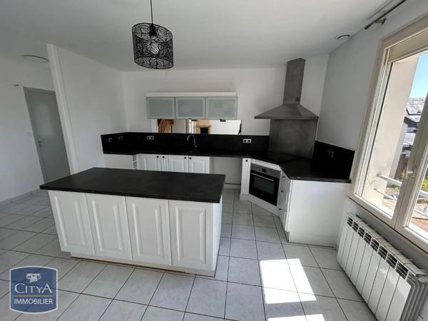 Maison à louer 5 pièces 83.79m² Saint-Berthevin (53940)