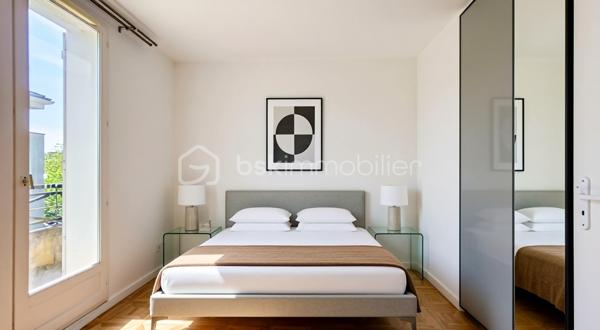 Dès l’entrée, vous serez séduit par son spacieux salon de 20 m² baigné de lumière naturelle, créant une atmosphère chaleureuse et conviviale. Celui-ci bénéficie d’un balcon agréable, idéal pour profiter des beaux jours et des moments de détente.

La cuisine séparée avec son cellier attenant offre un véritable confort au quotidien ainsi qu’un beau potentiel d’aménagement avec la possibilité de l’ouvrir sur le séjour afin de créer une grande pièce de vie moderne et conviviale.

L’espace nuit se compose d’une chambre confortable disposant également de son propre balcon privatif, apportant luminosité et confort supplémentaire, ainsi qu’une salle de bain fonctionnelle.

Un box complète ce bien, un véritable atout pour le stationnement et le rangement.

À proximité immédiate, vous profiterez de toutes les commodités nécessaires au quotidien : commerces, écoles, transports, services, espaces verts et accès rapides aux principaux axes et à la gare RER.
Un appartement idéal pour un premier achat, un investissement ou pour toute personne recherchant un bien confortable et pratique au quotidien.

Une visite s’impose !