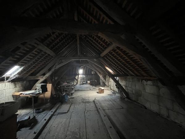 Immeuble à vendre |  Ligueil |  146 m²