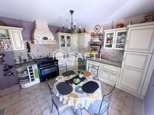 Maison 4 chambres, 2 SDB, jardin clos, garage