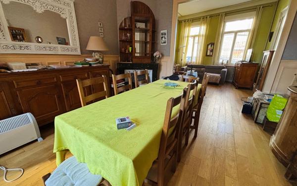 Maison à vendre    5 pièces • 155 m2 Saint-Quentin