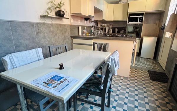 Maison à vendre    5 pièces • 155 m2 Saint-Quentin