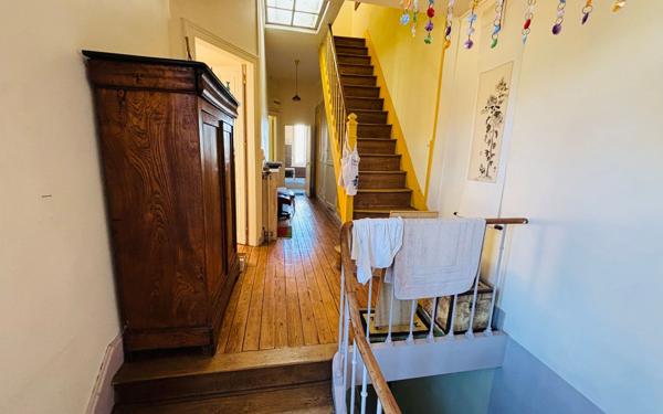 Maison à vendre    5 pièces • 155 m2 Saint-Quentin