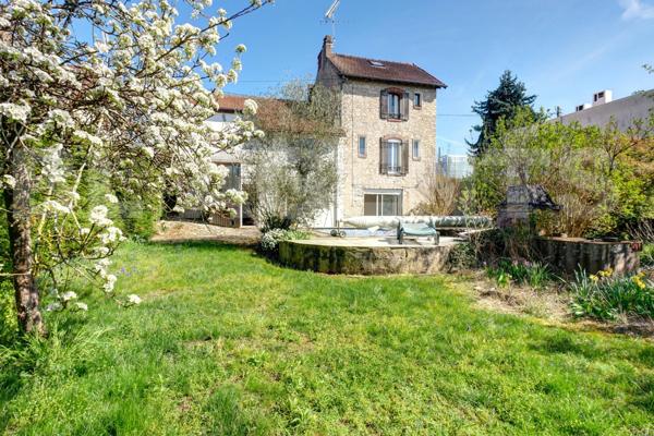 Maison en pierre 182m² 8 pièces