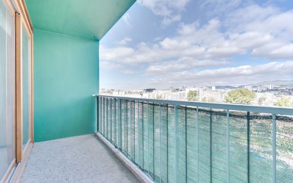 Appartement à vendre    4 pièces • 88 m2 Marseille 12