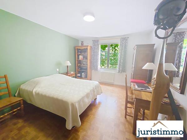 Camaret-sur-Aigues (84850) Exclusivité: Propriété de caractère avec dépendance et grand jardin – Secteur calme proche commodités