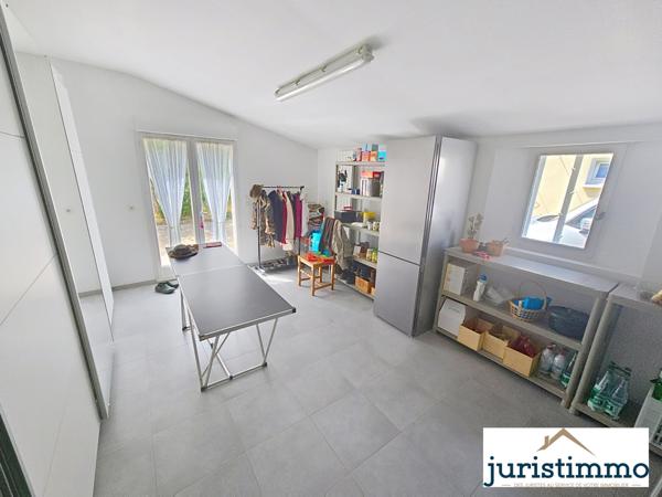 Camaret-sur-Aigues (84850) Exclusivité: Propriété de caractère avec dépendance et grand jardin – Secteur calme proche commodités