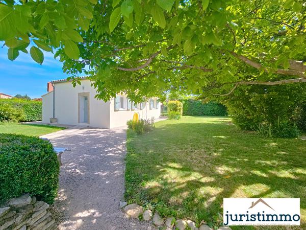 Camaret-sur-Aigues (84850) Exclusivité: Propriété de caractère avec dépendance et grand jardin – Secteur calme proche commodités